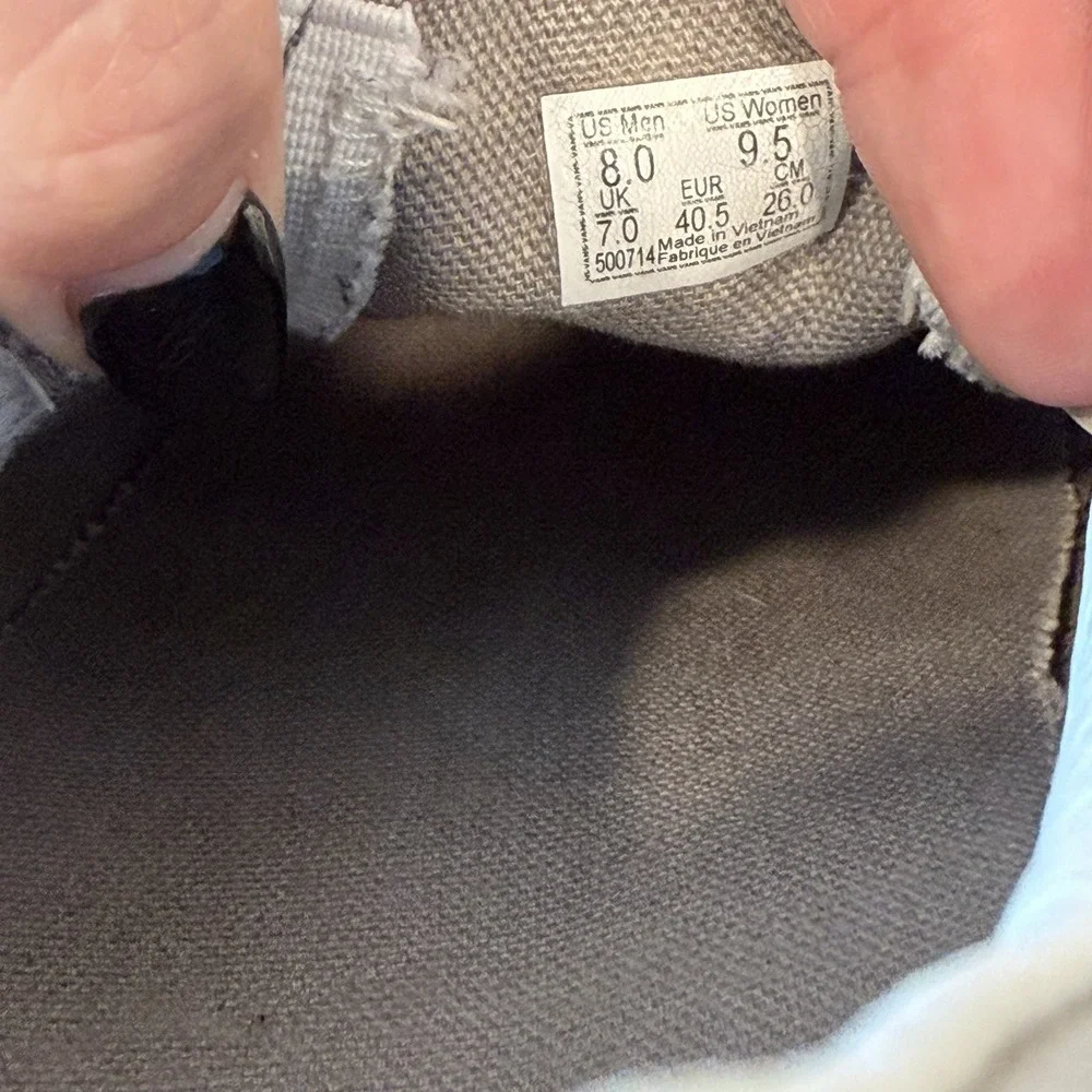 Vans Off The Wall Classic Slip On Sneakers Gray Low Top Unisex Mens 8 Womens 9.5